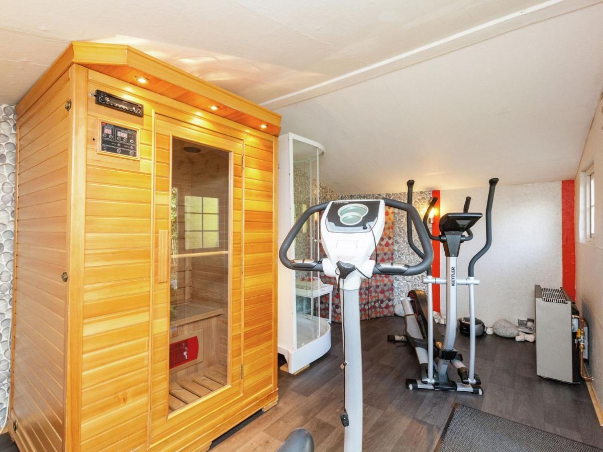 Charming Holiday Home In Malmedy With Sauna Phòng bức ảnh